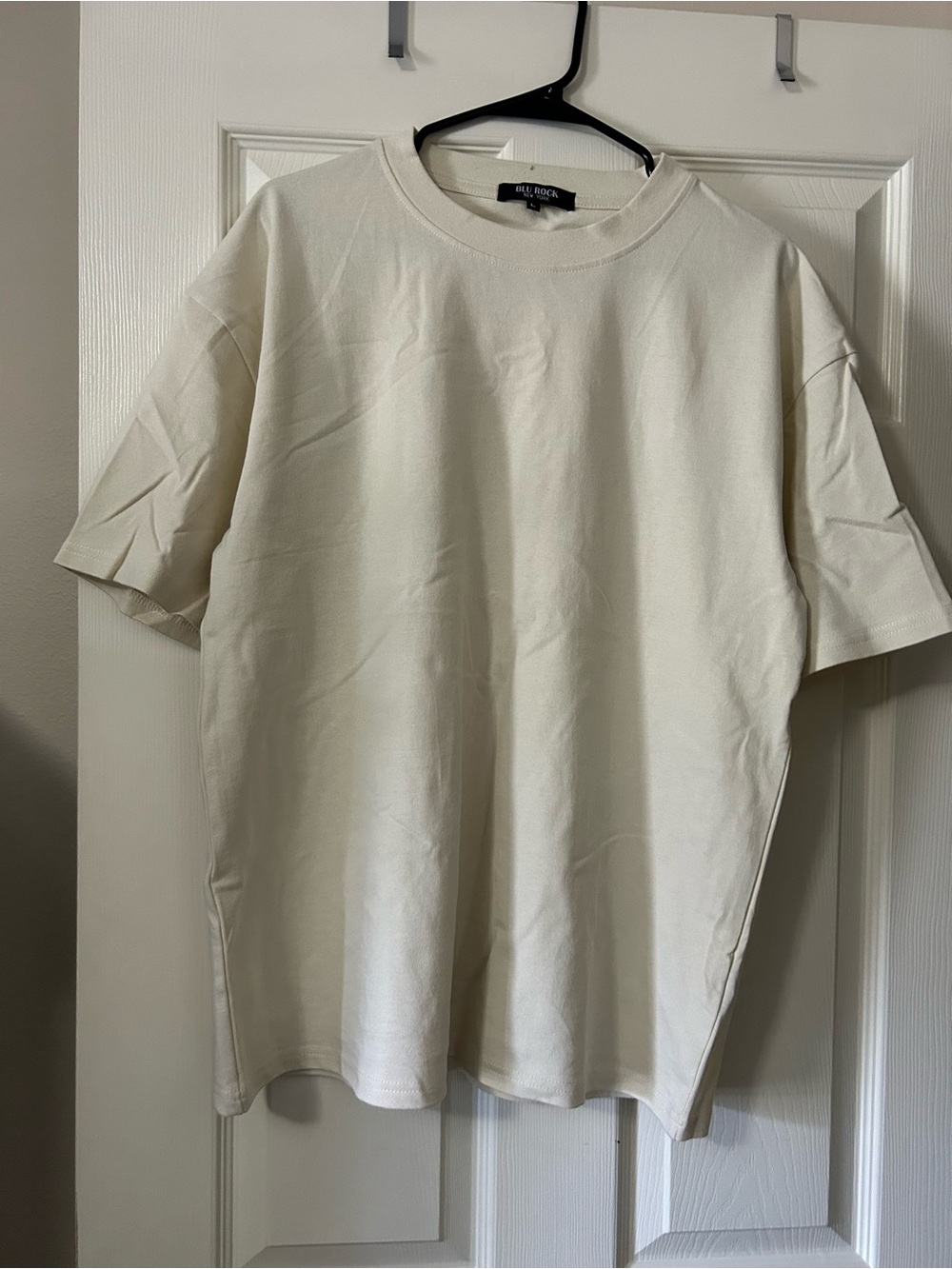 Blu Rock Men’s Crew Neck T-Shirt in Off-White